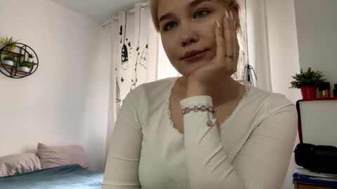 Freya online show from 03-17-26, 11:13