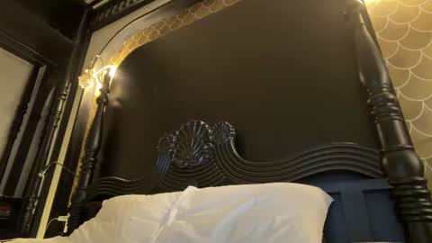 Roshelle online show from 07-21-26, 06:43