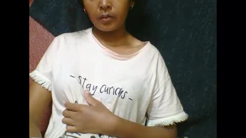 rosia685234 online show from 01-17-26, 04:00