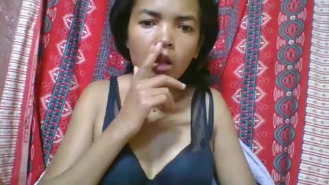 rosia685234 online show from 05-17-26, 02:20