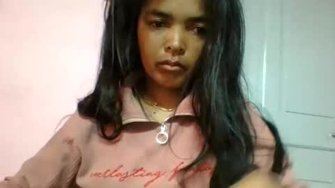 rosia685234 online show from 07-05-26, 05:03