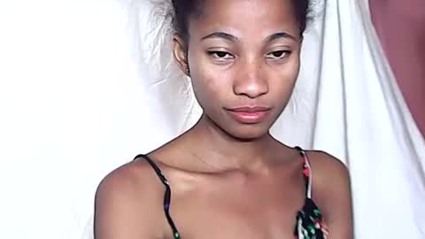 Snapshot of rosie6601 chatting on 06-17-26, 08:21 rosie6601 online show from 06-17-26, 08:21