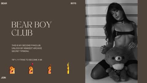 Rosie Bones online show from 06-08-26, 11:49