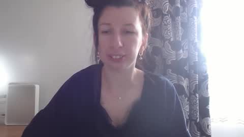 Snapshot of rosiehayes chatting on 11-26-25, 08:37 RosieHayes online show from 11-26-25, 08:37