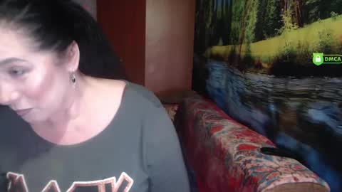 Snapshot of rositasky chatting on 12-19-24, 11:03 RositaSky online show from 12-19-24, 11:03