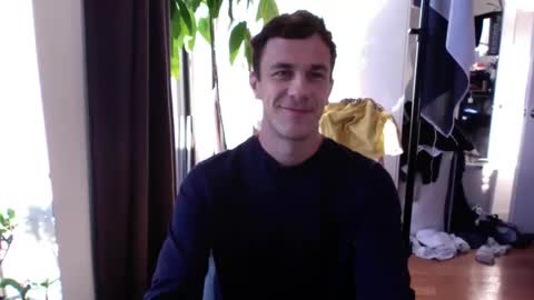 Snapshot of rosscollab chatting on 11-18-25, 12:31 RossCollab online show from 11-18-25, 12:31