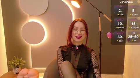 Miss Rosse online show from 10-17-25, 02:41