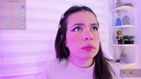 Snapshot of rosse_amyy chatting on 01-17-25, 11:06 online show from 01-17-25, 11:06