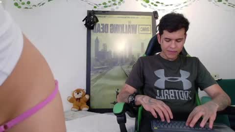 Snapshot of rosse_dredd chatting on 04-25-26, 08:39 Anal for the first time 40000tks online show from 04-25-26, 08:39