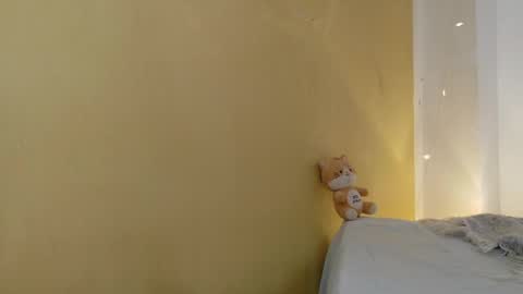 Snapshot of rosse_dredd chatting on 05-18-26, 04:02 Anal for the first time 40000tks online show from 05-18-26, 04:02
