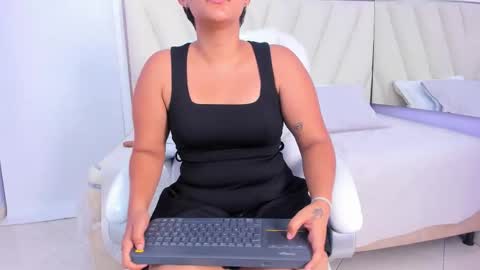 Snapshot of rosse_winters chatting on 03-28-26, 04:34 online show from 03-28-26, 04:34