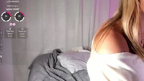 Rosse Daw Independent model  online show from 07-28-26, 07:39