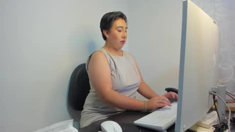 ROSSE DEMOND  online show from 02-06-26, 02:38