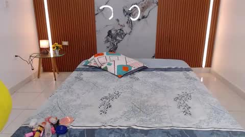 Rossi Hill online show from 02-22-26, 11:53