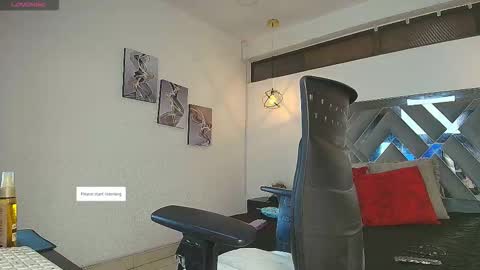 Ross online show from 11-25-25, 04:01