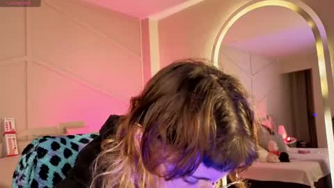 Snapshot of rossiie_hunt_ chatting on 05-26-26, 12:34 rossiie_hunt_ online show from 05-26-26, 12:34