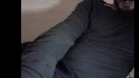 Snapshot of rossini90 chatting on 11-11-25, 08:53 rossini90 online show from 11-11-25, 08:53