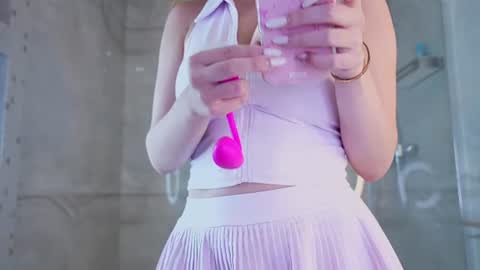 Snapshot of rosyemily chatting on 06-16-26, 11:35 Hi Im Maria Check my Bio online show from 06-16-26, 11:35