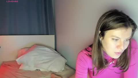 Snapshot of roter_rita chatting on 02-05-25, 02:08 roter_rita online show from 02-05-25, 02:08