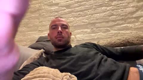 rotteei1 online show from 10-18-25, 05:32