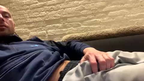 rotteei1 online show from 03-05-26, 08:27