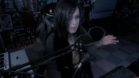 Snapshot of rotten_dreams chatting on 02-13-25, 10:54 rot online show from 02-13-25, 10:54