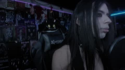 Snapshot of rotten_dreams chatting on 02-24-25, 09:52 rot online show from 02-24-25, 09:52