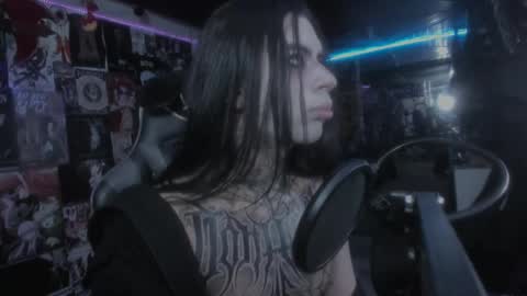 Snapshot of rotten_dreams chatting on 03-08-25, 10:34 rot online show from 03-08-25, 10:34