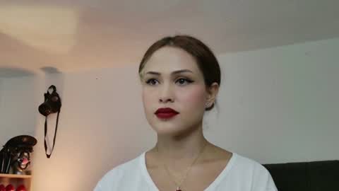 Snapshot of rougedoe chatting on 06-11-26, 12:47 Mistress Lana online show from 06-11-26, 12:47