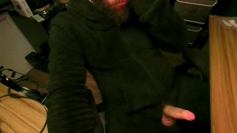 Snapshot of roughwonder chatting on 12-03-24, 06:59 Luke online show from 12-03-24, 06:59