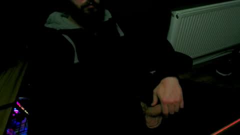 Snapshot of roughwonder chatting on 02-25-25, 02:03 Luke online show from 02-25-25, 02:03