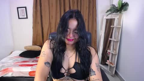 Snapshot of rous_25 chatting on 09-20-25, 11:00 rous_25 online show from 09-20-25, 11:00