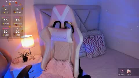    online show from 10-28-25, 03:10