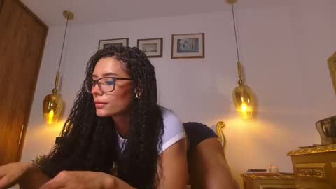 Snapshot of rouse_leon chatting on 11-16-25, 04:12 Rouse leon online show from 11-16-25, 04:12