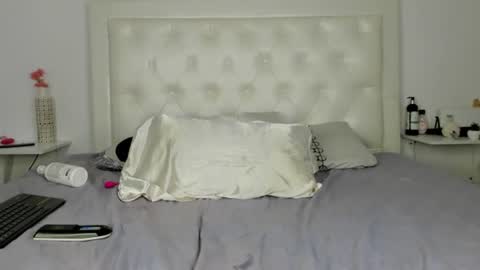 rouse_sexy_hotxx77 online show from 07-12-26, 04:42