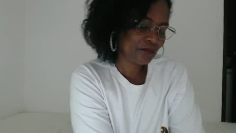 luxa online show from 09-26-25, 04:22