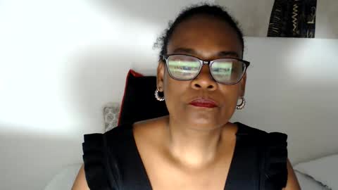 luxa online show from 05-31-26, 07:59