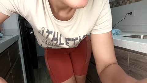 Rouss marie henao  online show from 03-04-25, 12:50