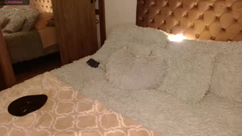 Rouss marie henao  online show from 03-05-25, 03:18