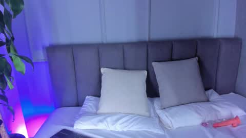 Rousse online show from 02-20-26, 11:11