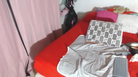 Snapshot of rousse_ellise1 chatting on 09-19-25, 03:19 rousse online show from 09-19-25, 03:19