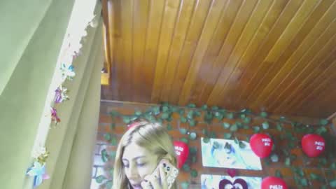 Snapshot of rousse_kitty69 chatting on 02-12-26, 01:28 Daniela Ferreira online show from 02-12-26, 01:28