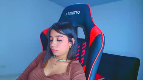 rousse_violet online show from 11-07-25, 10:10