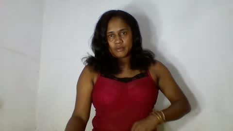 Snapshot of rousselette chatting on 04-14-26, 03:07 rousselette online show from 04-14-26, 03:07