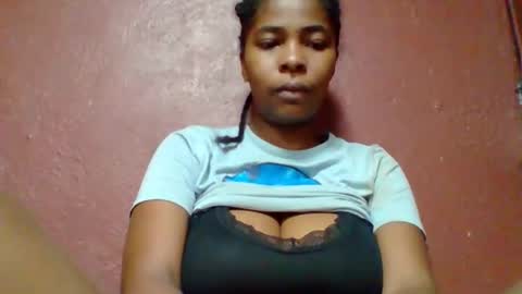 rovaelyah online show from 04-21-26, 02:51