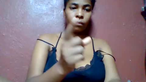 Snapshot of rovaelyah chatting on 05-24-26, 04:01 rovaelyah online show from 05-24-26, 04:01