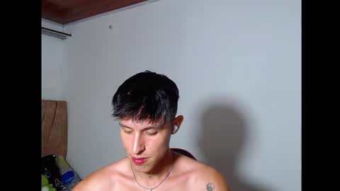 rowanboy23 online show from 07-25-26, 02:31