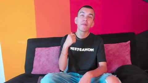 Snapshot of rowancley chatting on 09-09-25, 11:54 Rowan online show from 09-09-25, 11:54