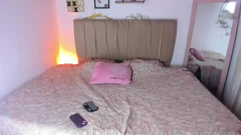 Roxx online show from 10-31-25, 08:15