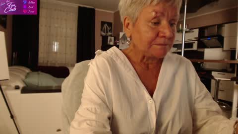Snapshot of roxana_brooks chatting on 12-14-24, 04:09 Roxana online show from 12-14-24, 04:09